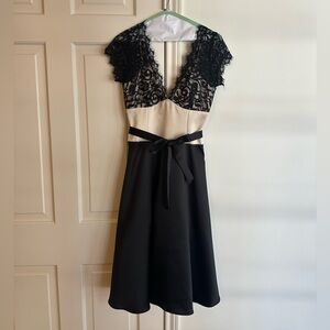 Laundry By Shelli Segal Black and Cream Lace Dress